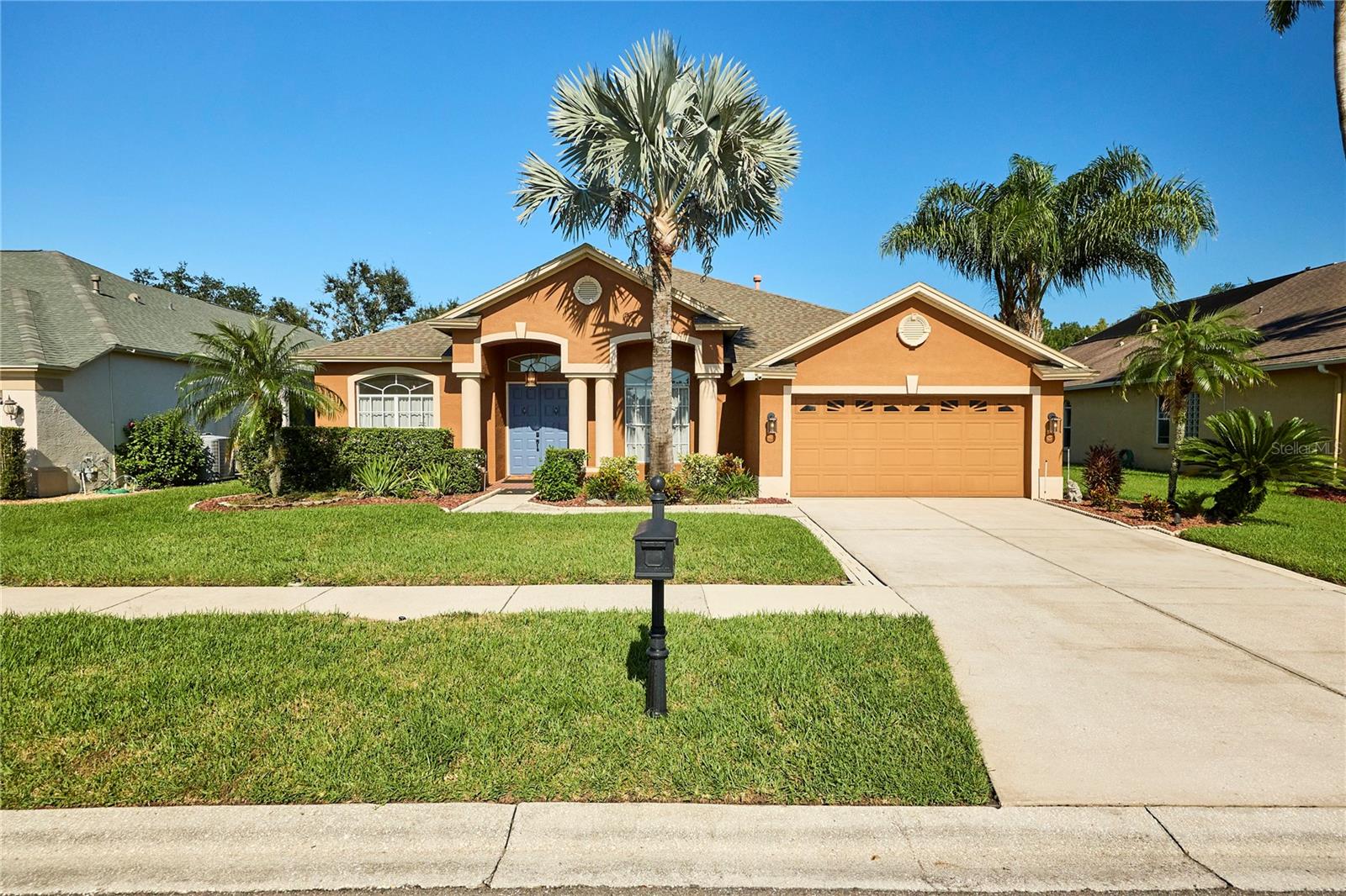 Photo of 18016 ROYAL FOREST DRIVE TAMPA FL 33647