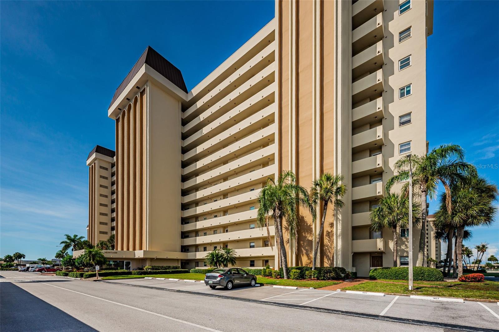 Photo of 4575 COVE CIRCLE #709 ST PETERSBURG FL 33708