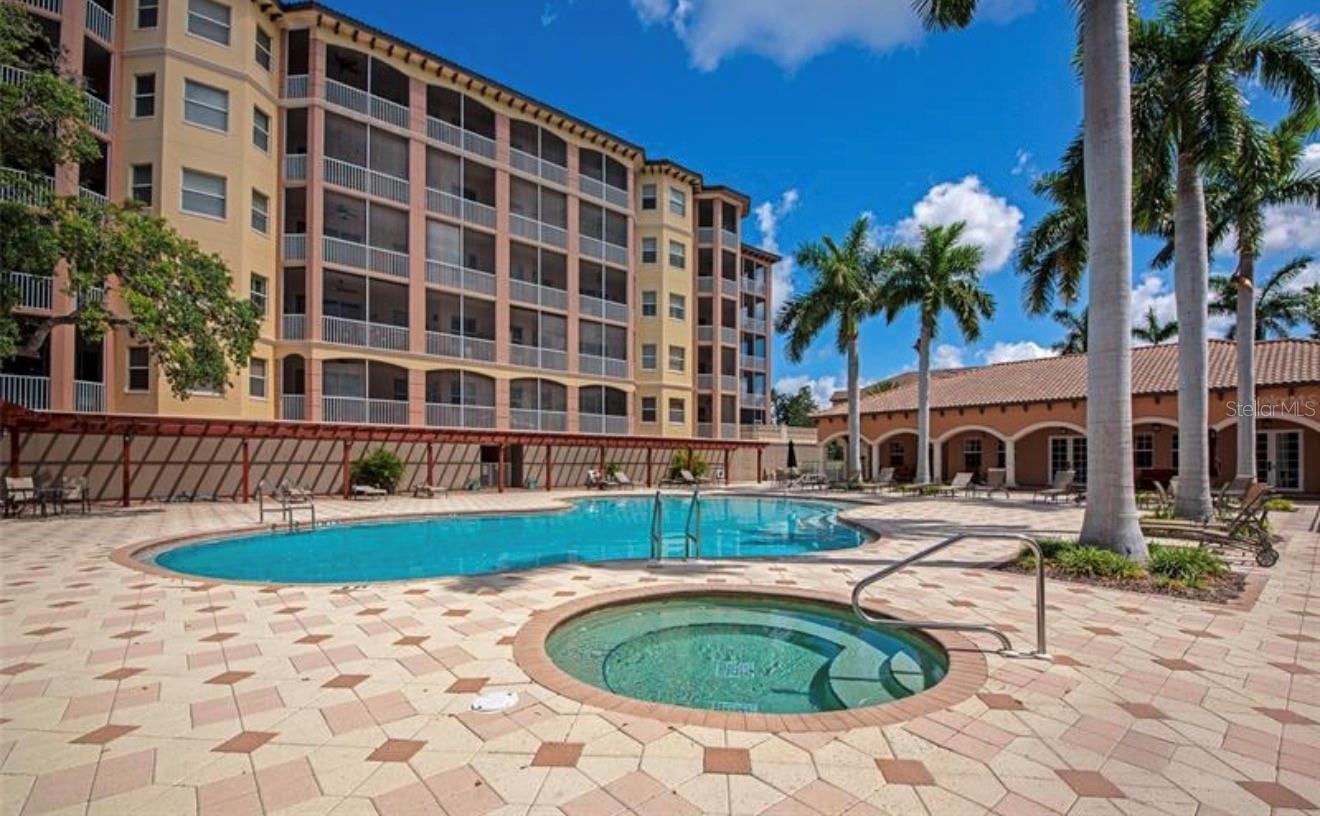 Photo of 5544 CANNES CIRCLE SARASOTA FL 34231