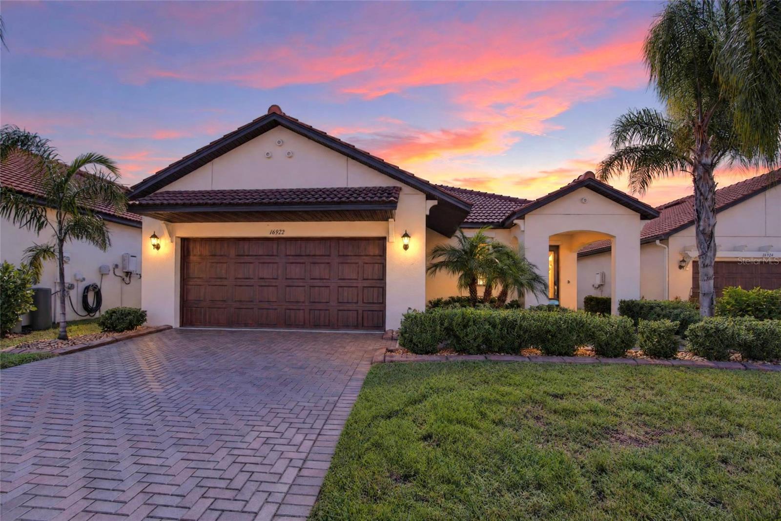 Photo of 16922 ANCHOR ROOT STREET WIMAUMA FL 33598