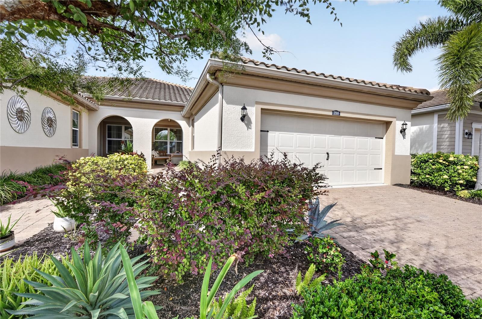 Photo of 11910 TAPESTRY LANE VENICE FL 34293