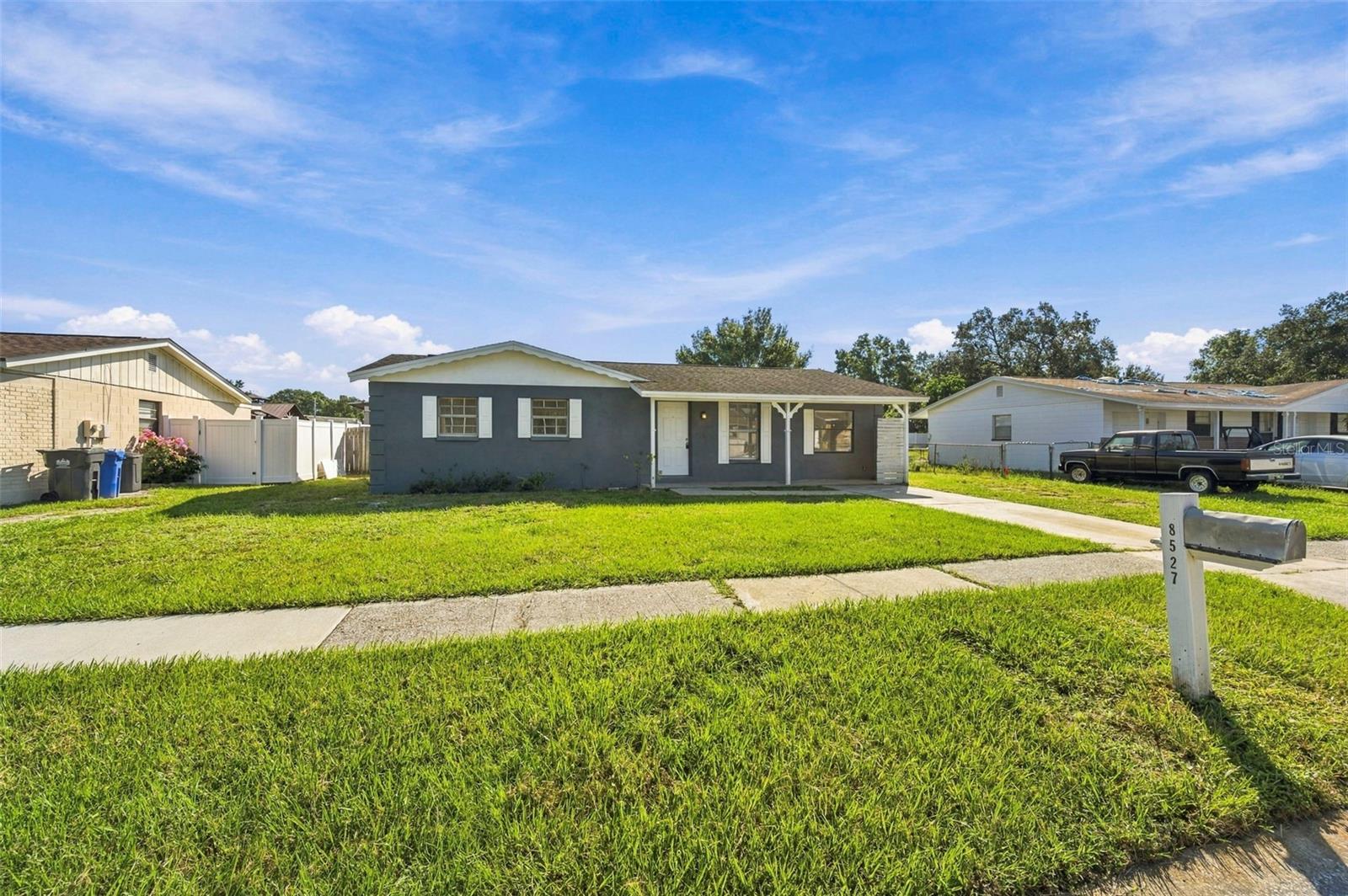 Photo of 8527 GOLD RIDGE CIRCLE TAMPA FL 33619