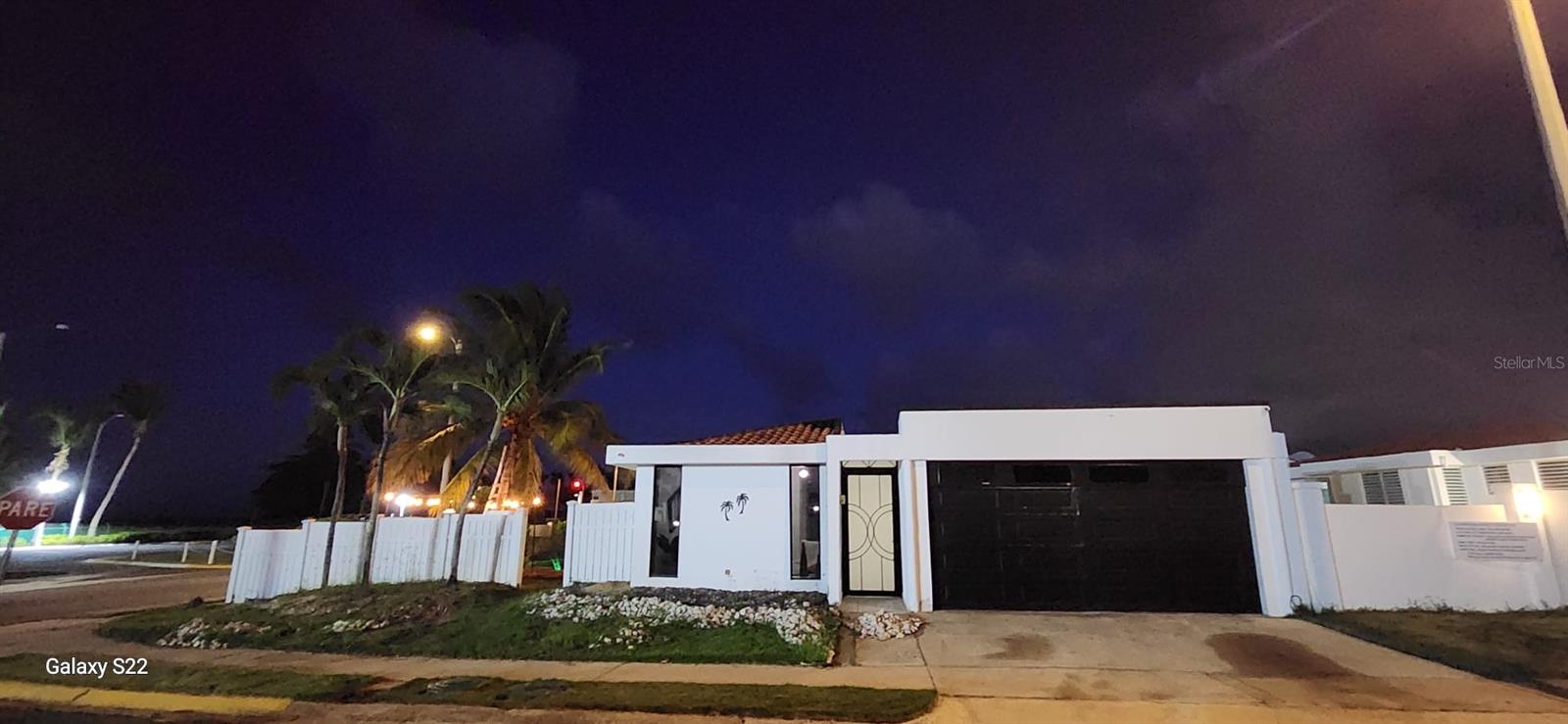 Photo of Ave Las Olas L-15 COSTA NORTE HATILLO PR 00659