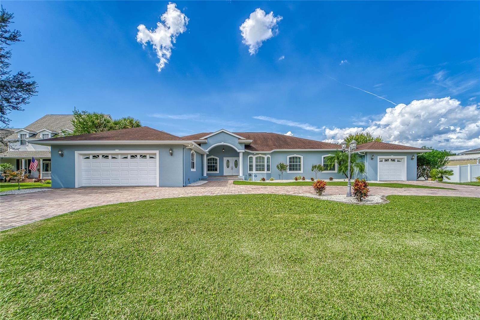 Photo of 416 ISLAND CAY WAY APOLLO BEACH FL 33572