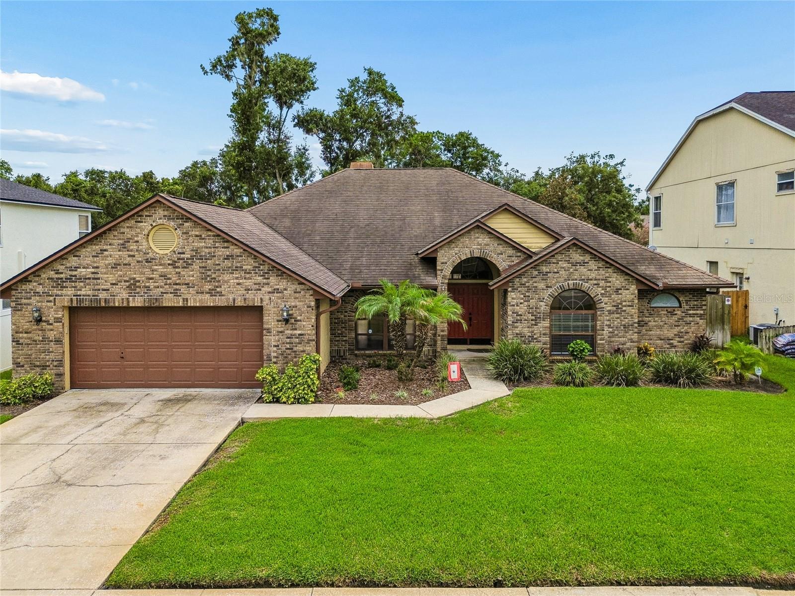 Photo of 3822 COLD CREEK DRIVE VALRICO FL 33594