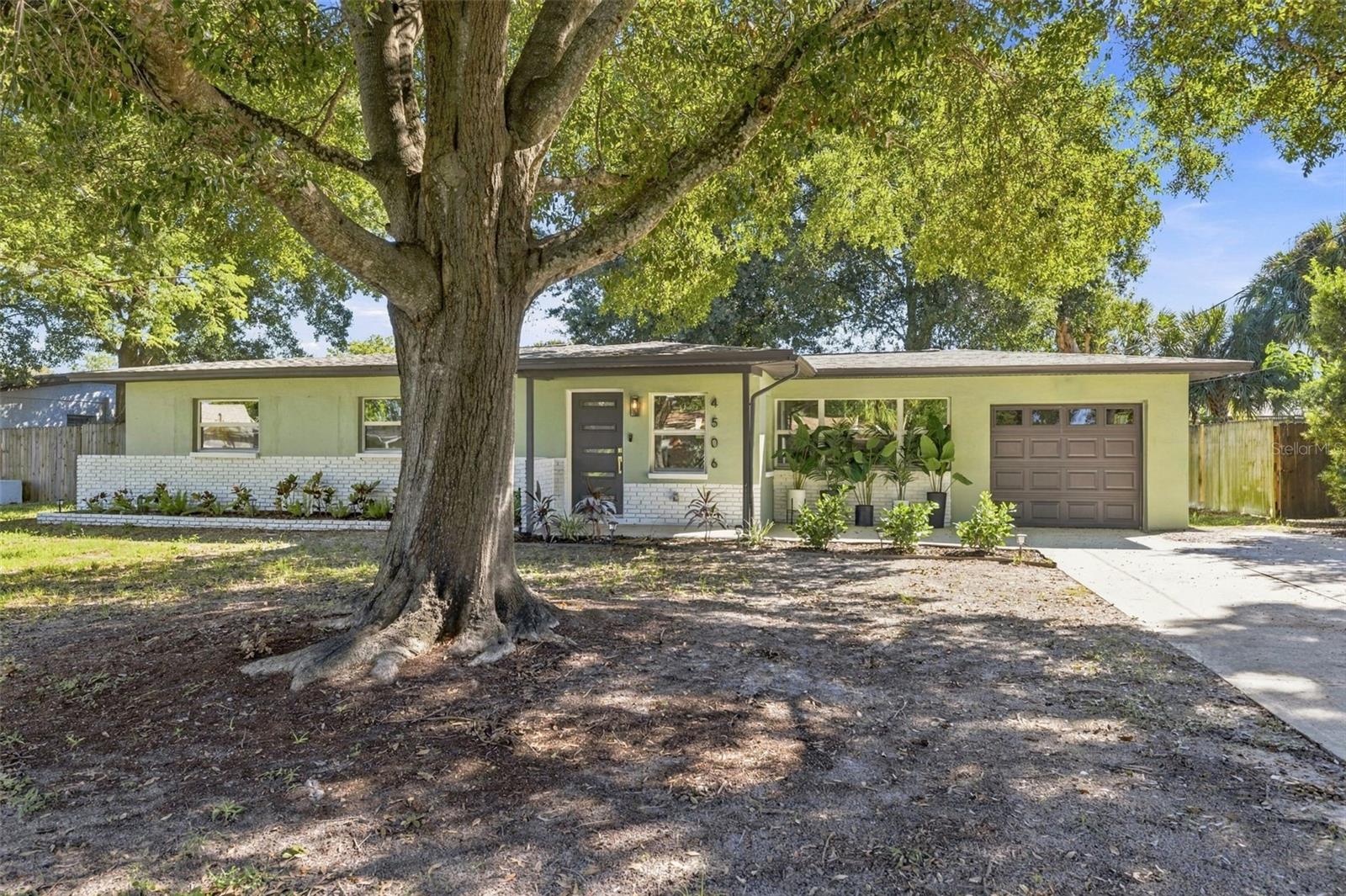 Photo of 4506 S CAMERON AVENUE TAMPA FL 33611