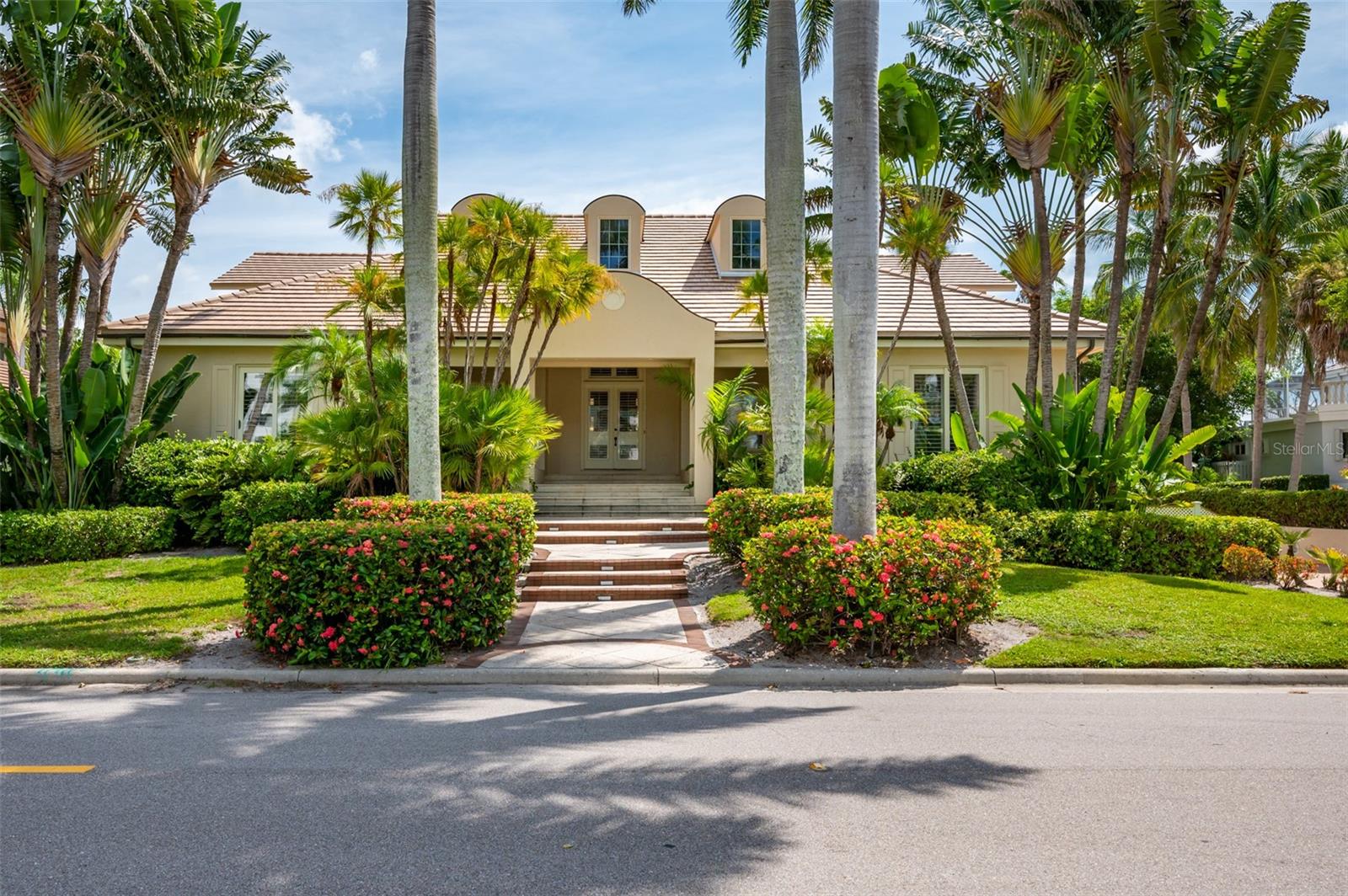Photo of 981 LONGBOAT CLUB ROAD LONGBOAT KEY FL 34228