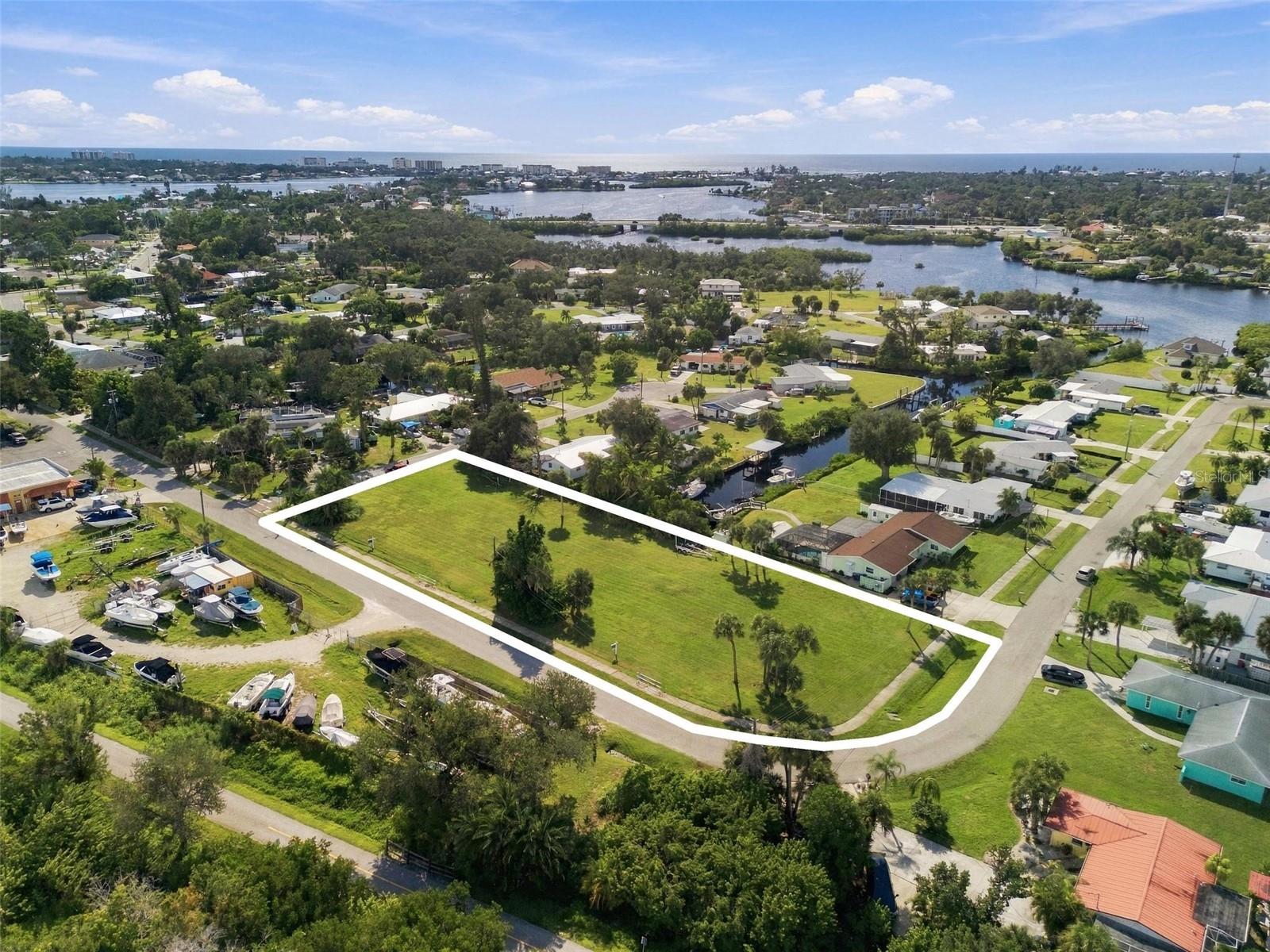 Photo of 510 BUENA VISTA DRIVE NOKOMIS FL 34275