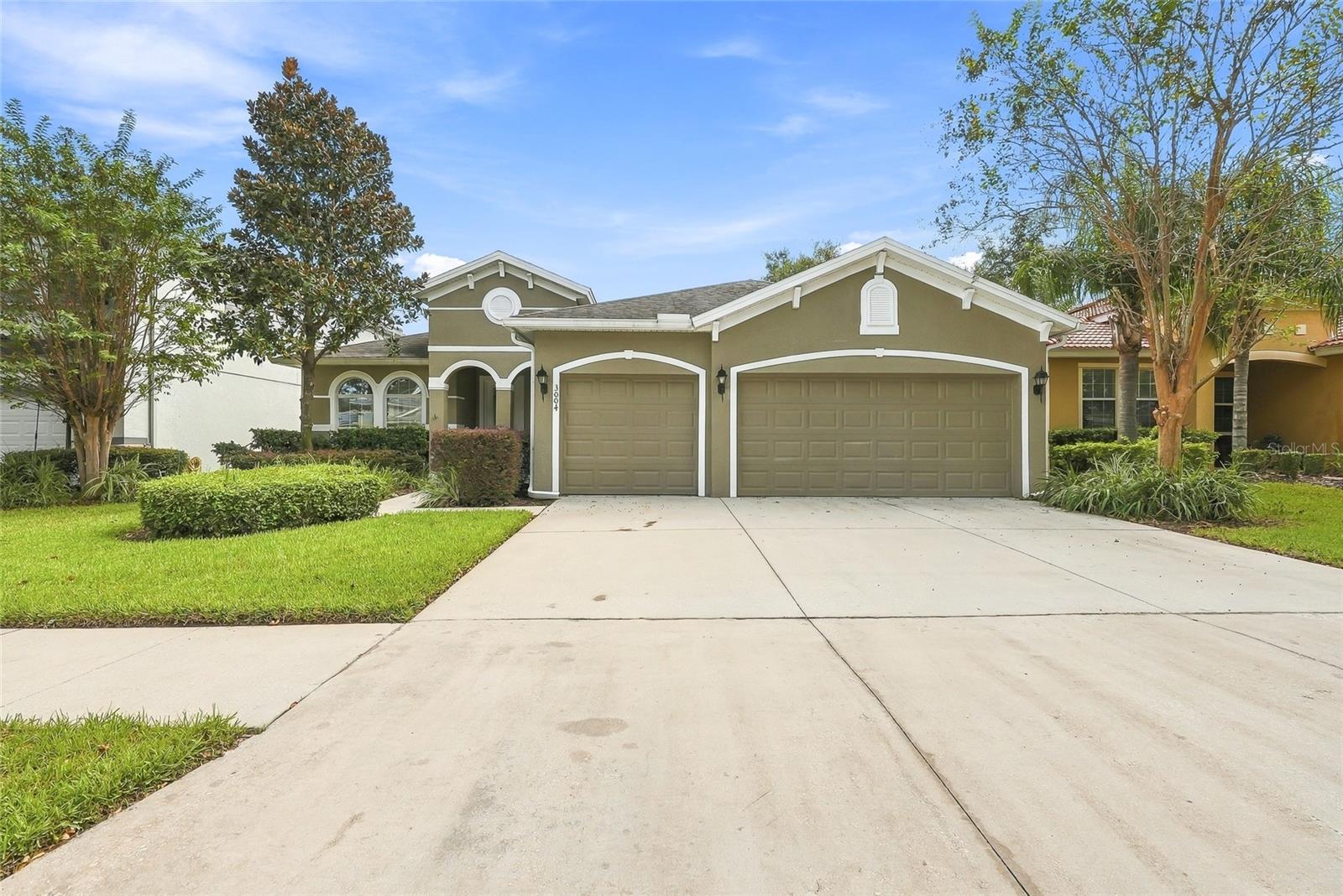 Photo of 3004 MAPLE SHADE PLACE SEFFNER FL 33584
