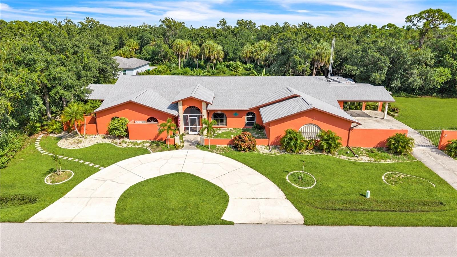 Photo of 3222 LEAMINGTON STREET PORT CHARLOTTE FL 33980