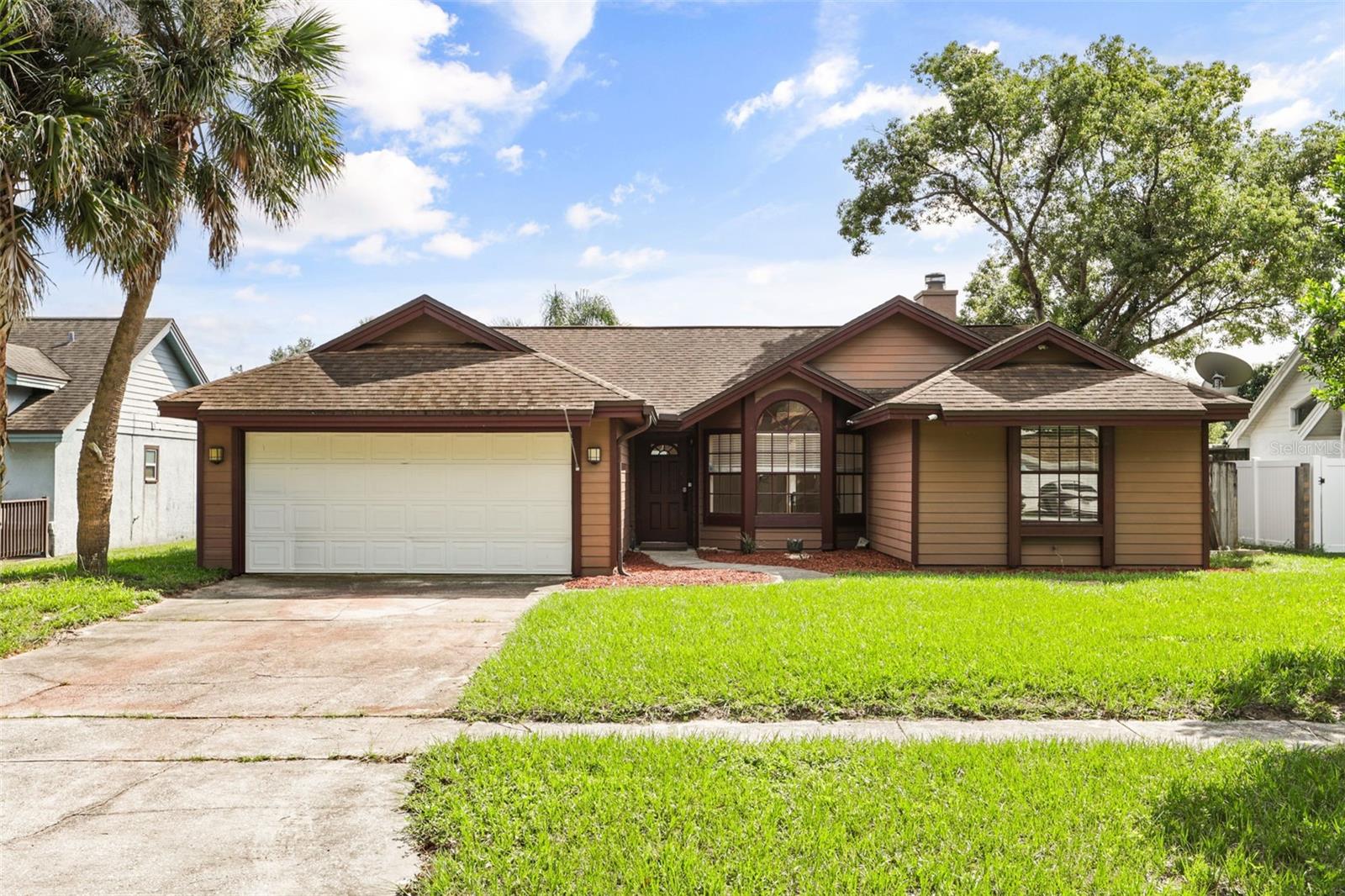 Photo of 2507 DOVETAIL DRIVE OCOEE FL 34761