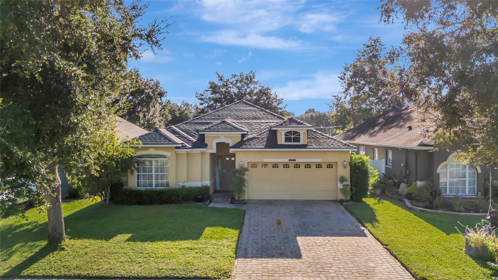 Photo of 4877 GRASSY KNOLL DRIVE TAVARES FL 32778