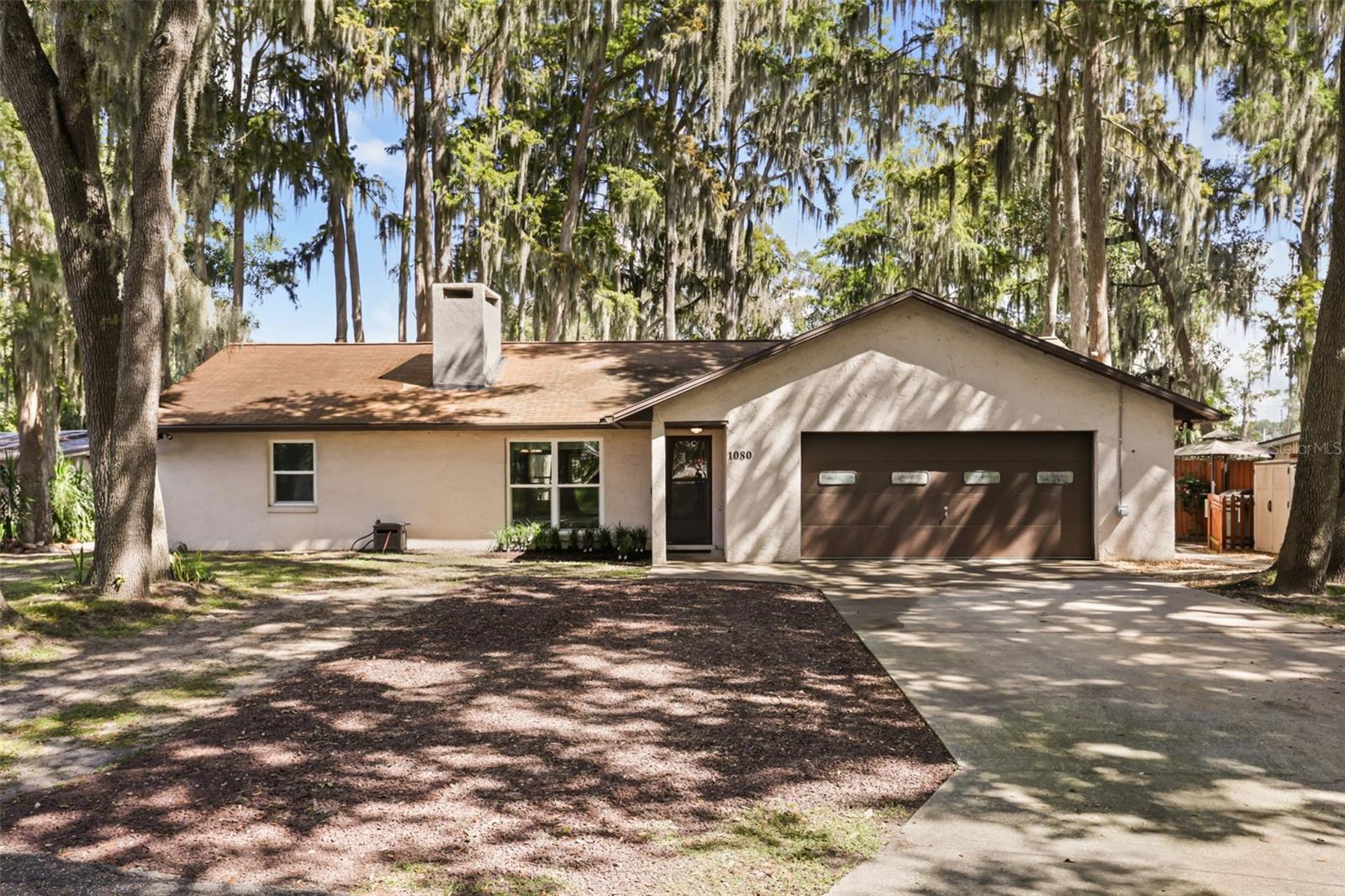 Photo of 1080 FOREST DRIVE TAVARES FL 32778