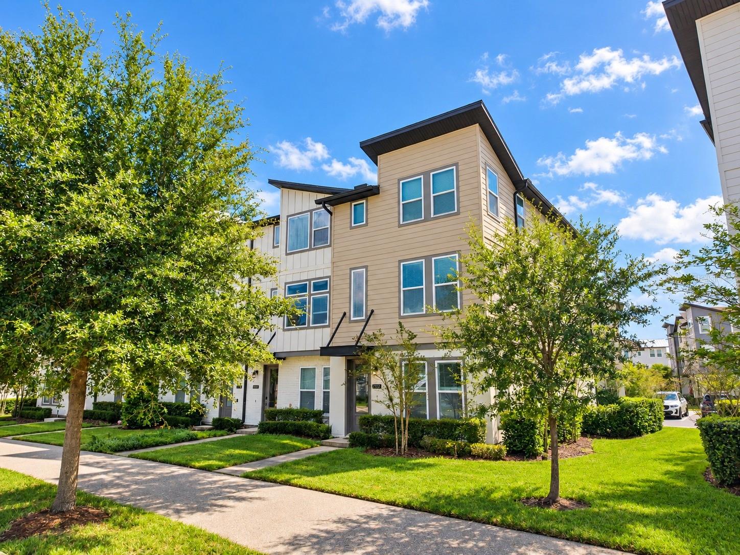 Photo of 7734 NEMOURS PARKWAY ORLANDO FL 32827