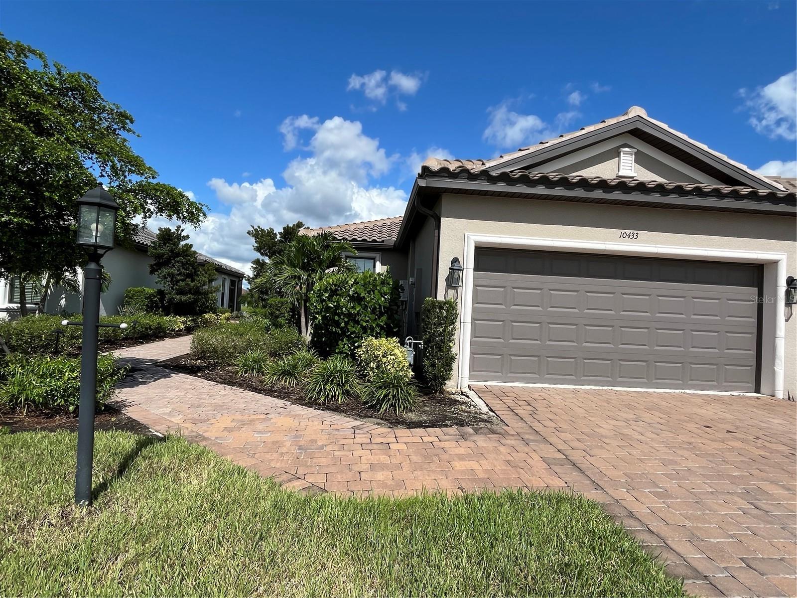 Photo of 10433 MORNING MIST LANE SARASOTA FL 34241