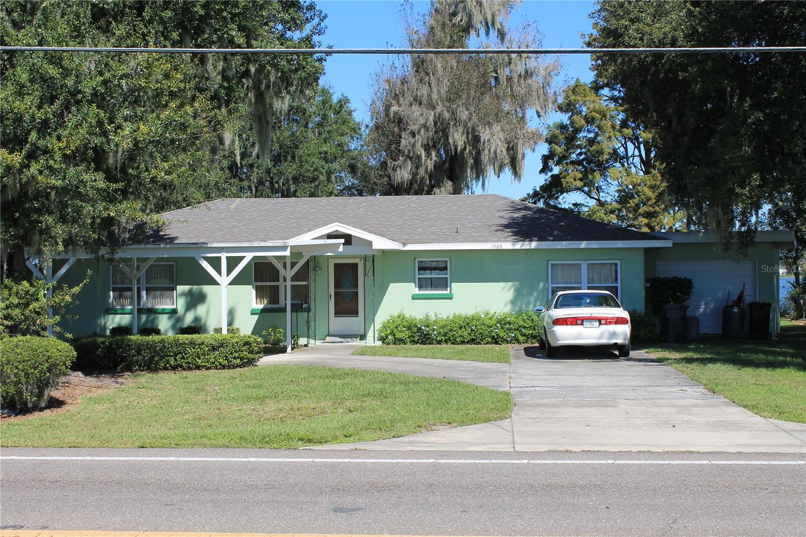 Photo of 1569 S LAKE SHIPP DRIVE WINTER HAVEN FL 33880