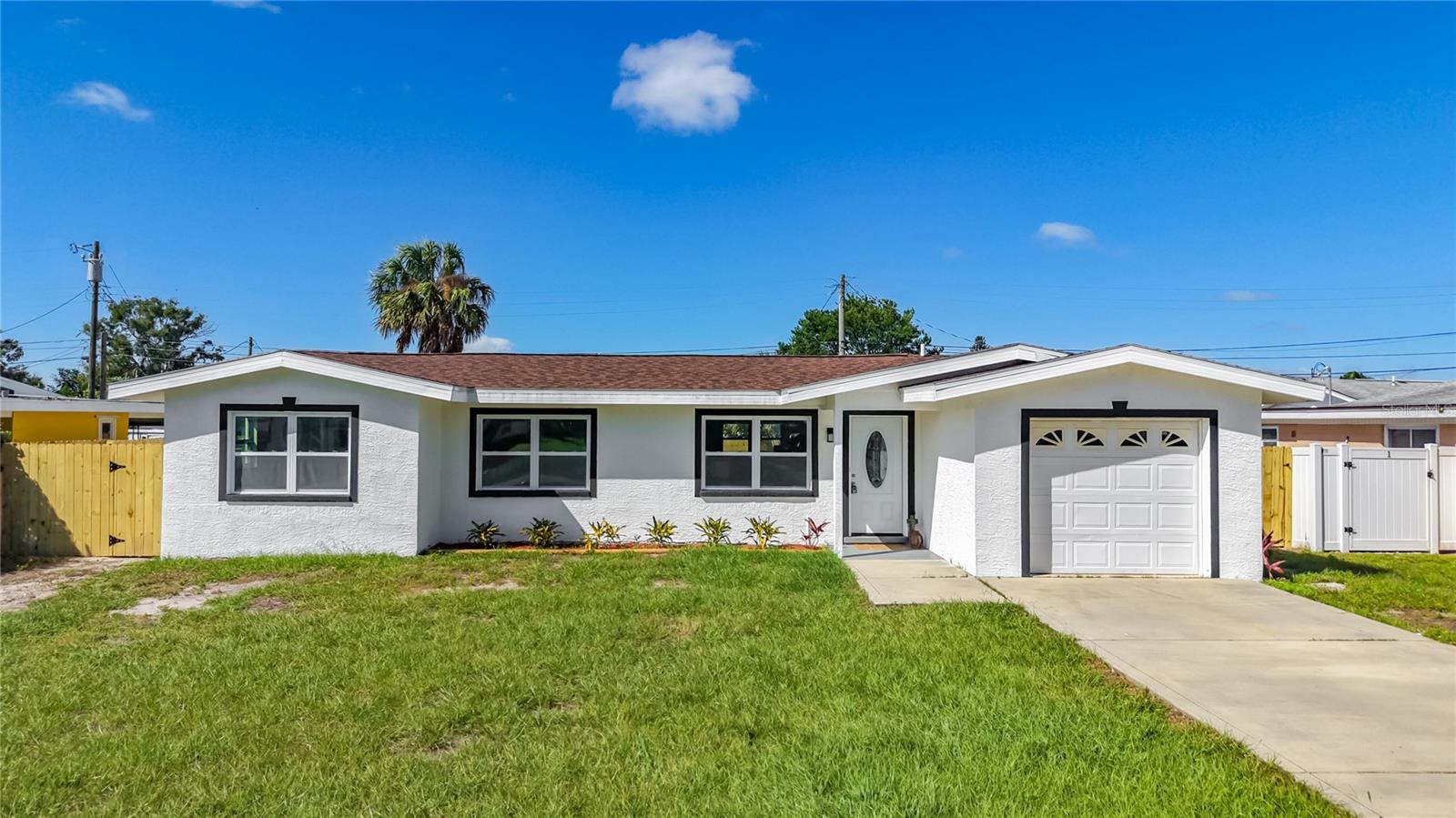 Photo of 5164 JASMINE CIRCLE ST PETERSBURG FL 33714