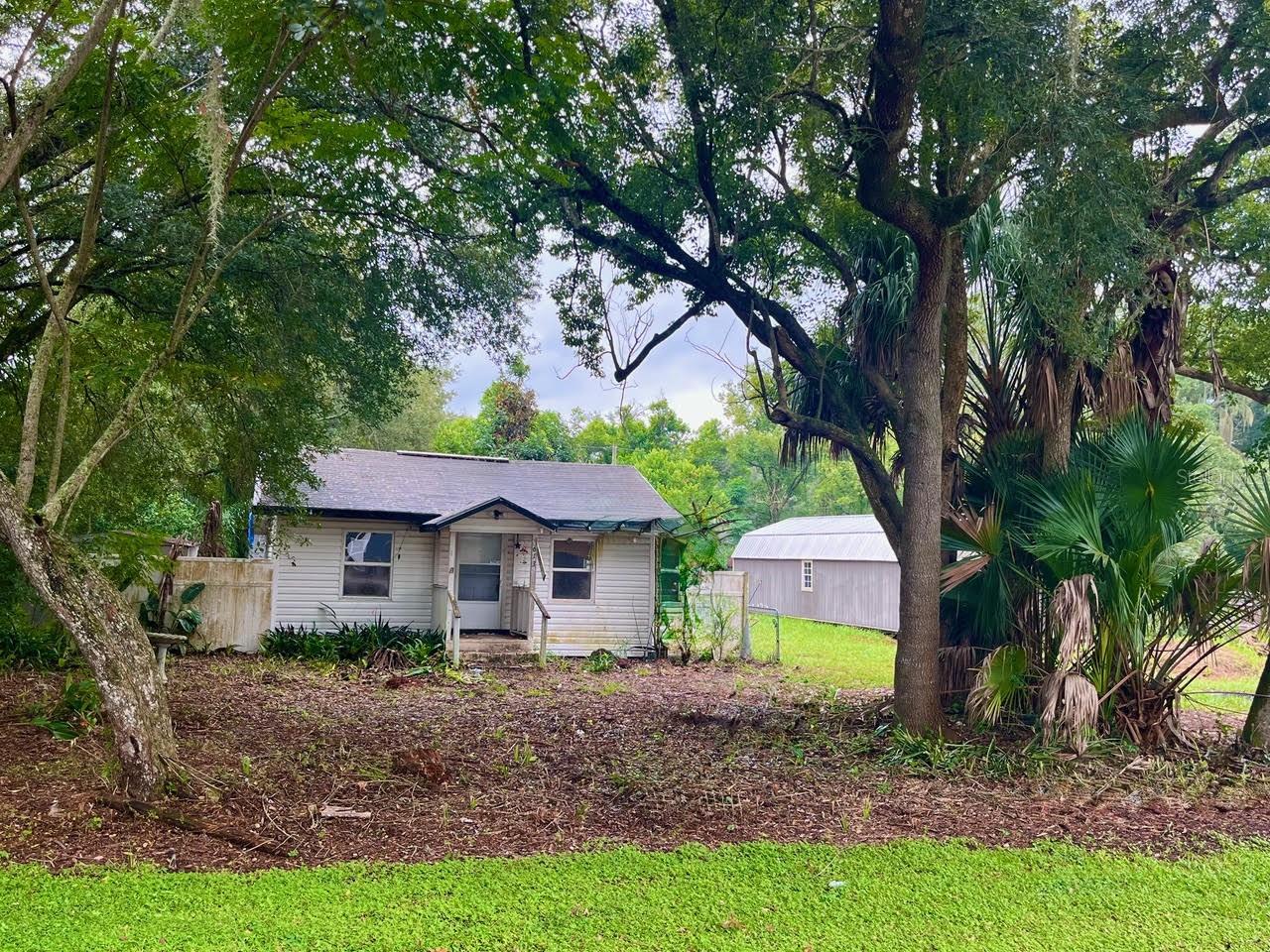 Photo of 613 W DATE STREET LAKE WALES FL 33859