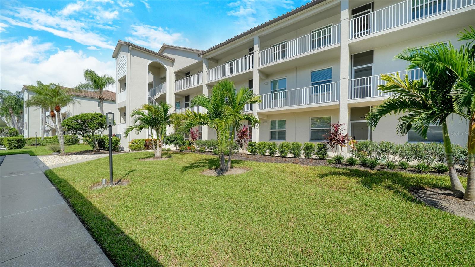 Photo of 8755 OLDE HICKORY AVENUE #7102 SARASOTA FL 34238