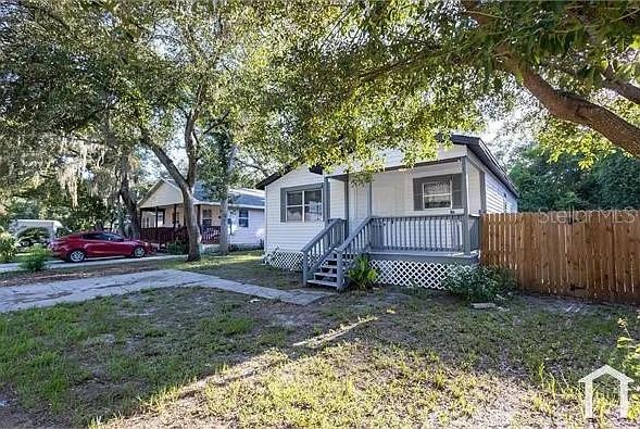 Photo of 3110 GORDON COURT TAMPA FL 33619