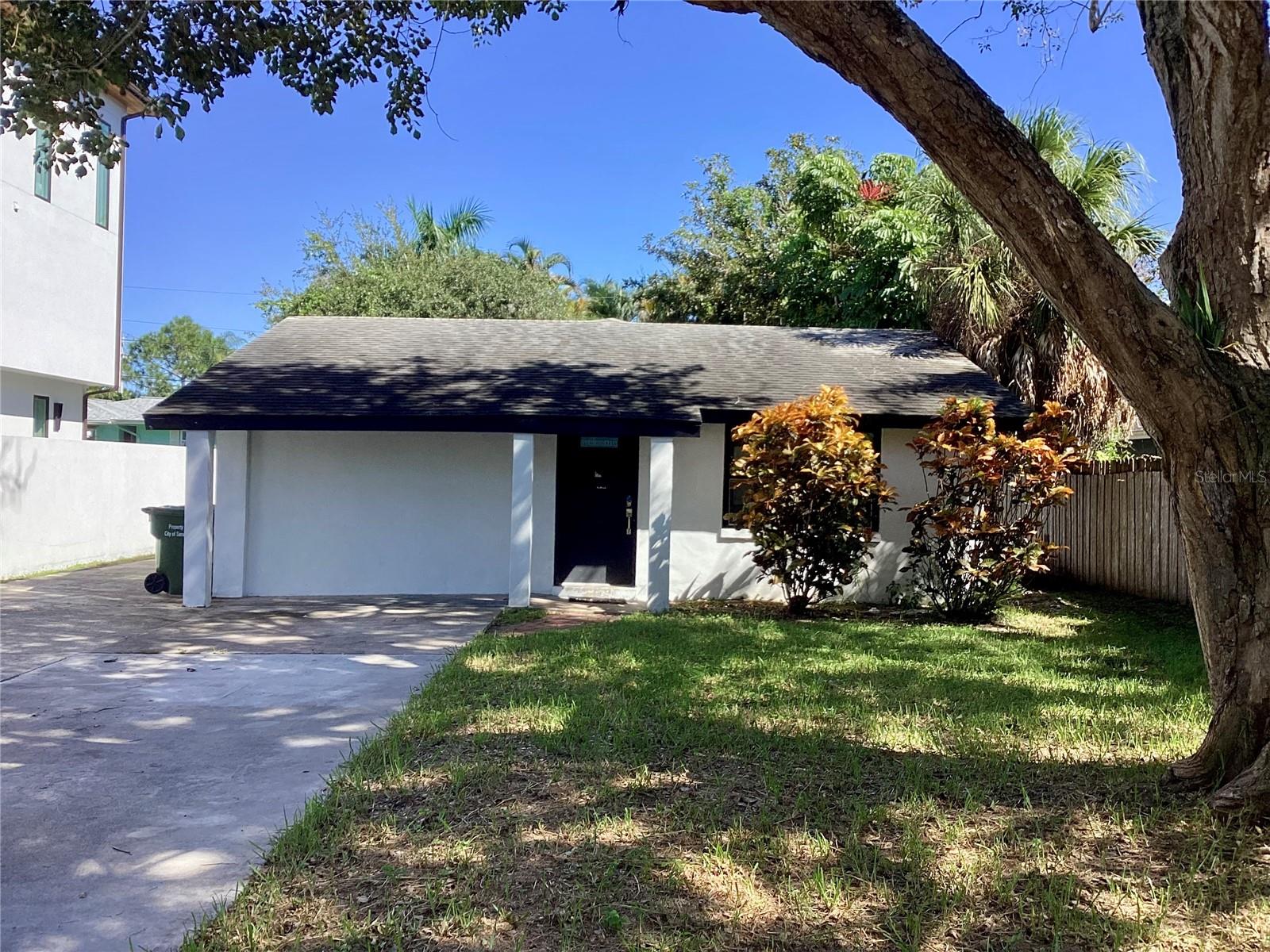 Photo of 3524 CHAPEL DRIVE SARASOTA FL 34234
