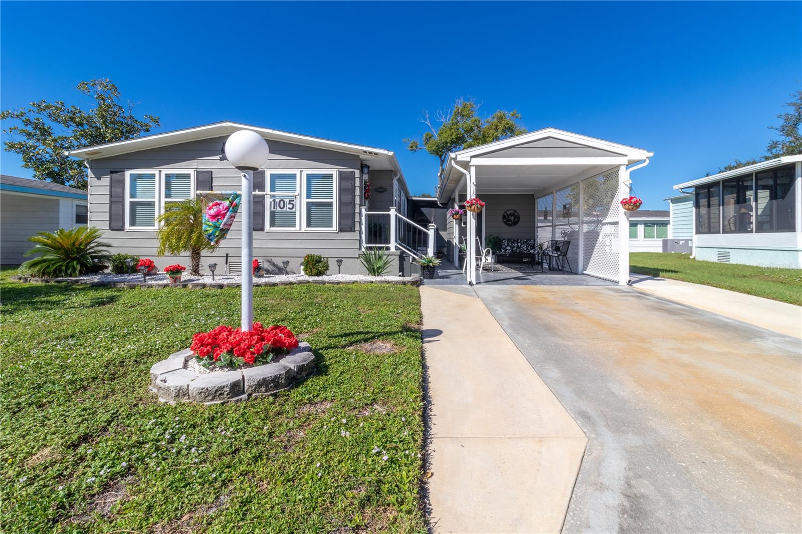Photo of 105 MEADOW CIRCLE ELLENTON FL 34222