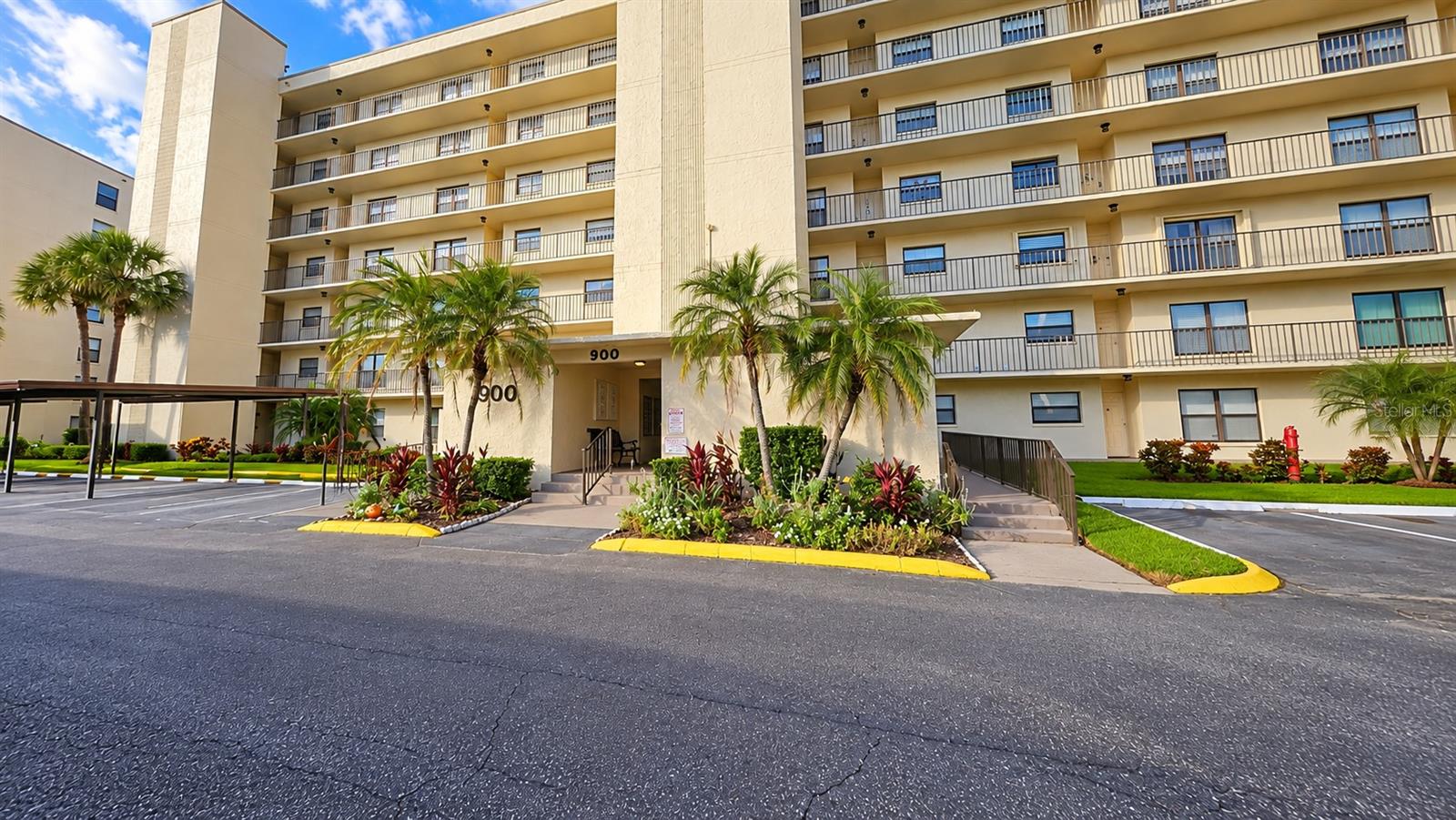Photo of 900 COVE CAY DR #5H CLEARWATER FL 33764