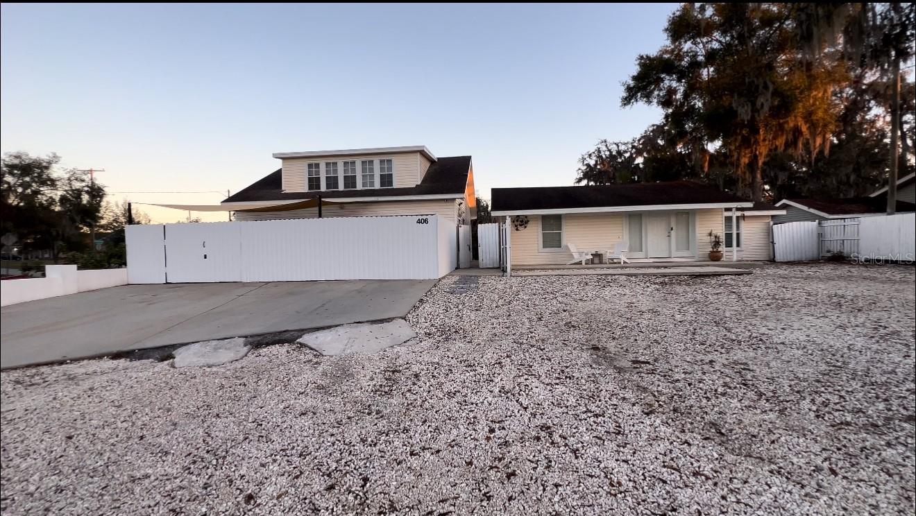 Photo of 406 SEMINOLE LAKE BOULEVARD PLANT CITY FL 33563