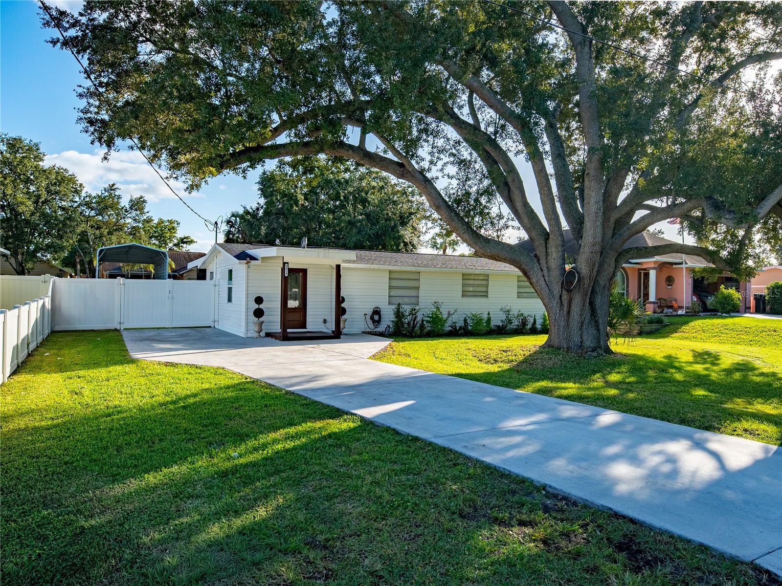 Photo of 9014 W NORFOLK STREET TAMPA FL 33615
