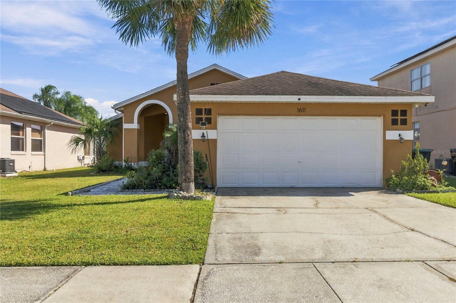 Photo of 1611 BRIDGEVIEW CIRCLE ORLANDO FL 32824