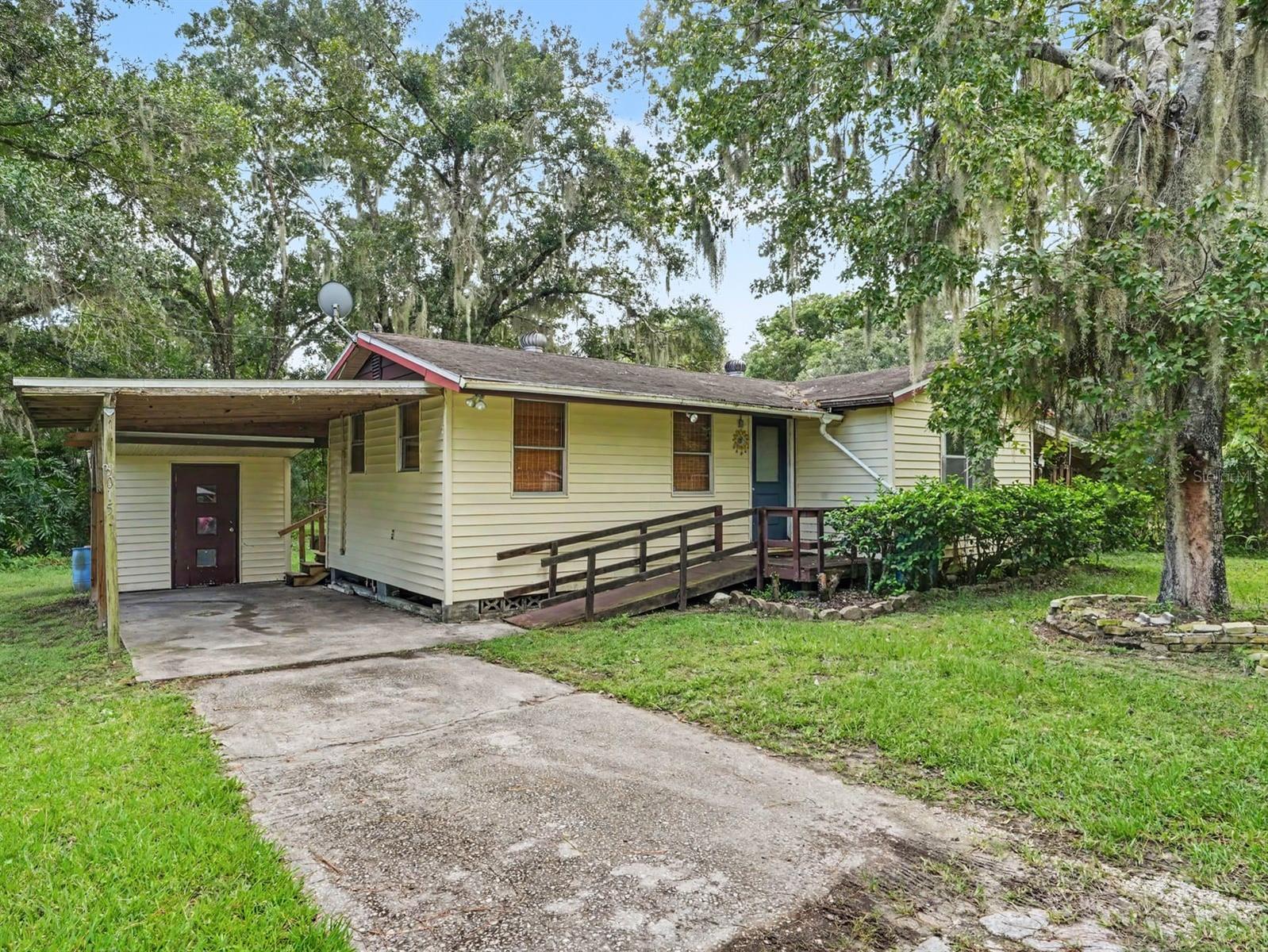 Photo of 3015 STRAWBERRY LANE LAKELAND FL 33801