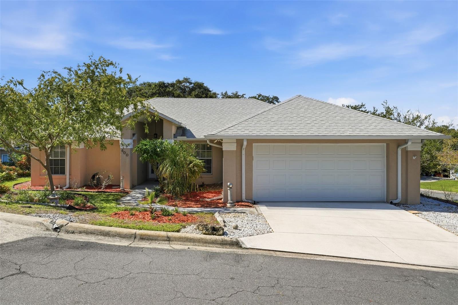 Photo of 600 HURON PLACE MOUNT DORA FL 32757