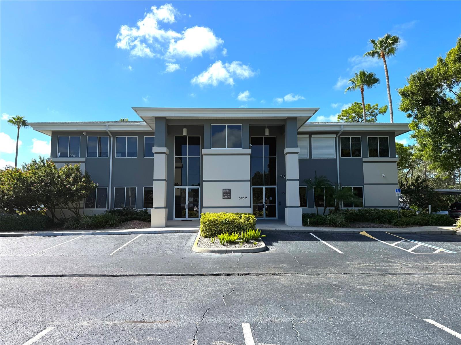 Photo of 5632 BEE RIDGE ROAD #100 SARASOTA FL 34233