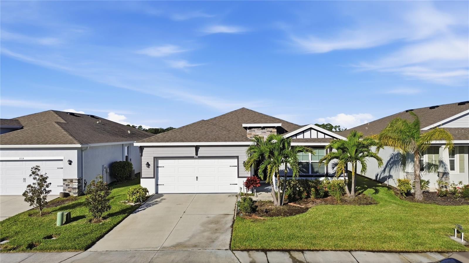 Photo of 5910 OAK BRIDGE COURT BRADENTON FL 34211