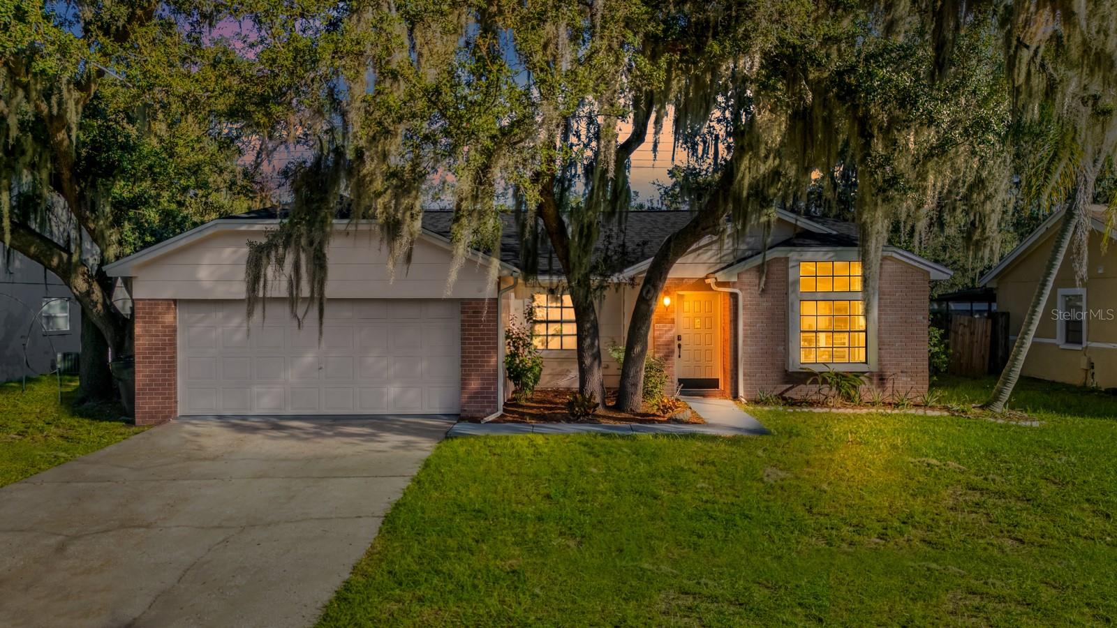 Photo of 12108 FRUITWOOD DRIVE RIVERVIEW FL 33569