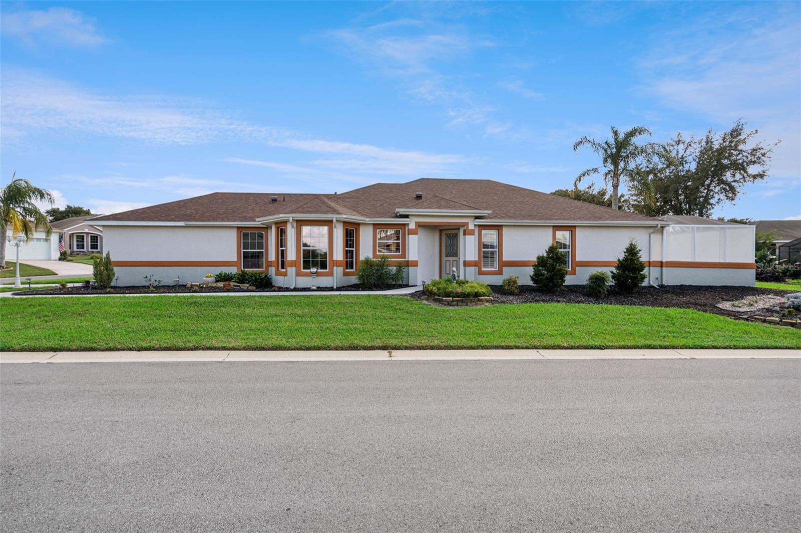 Photo of 4900 CANOE COURT TAVARES FL 32778