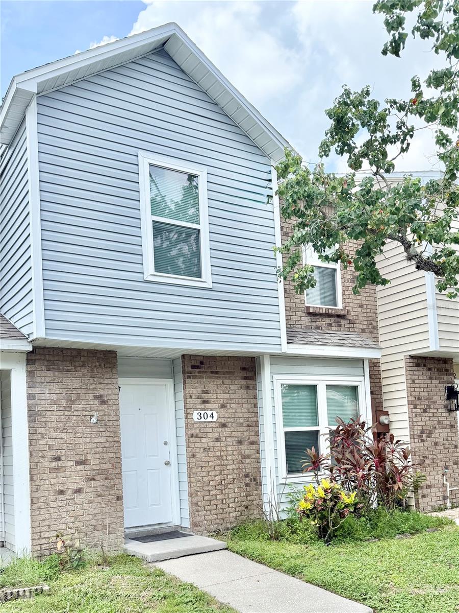 Photo of 304 WOODGREEN LANE WINTER SPRINGS FL 32708