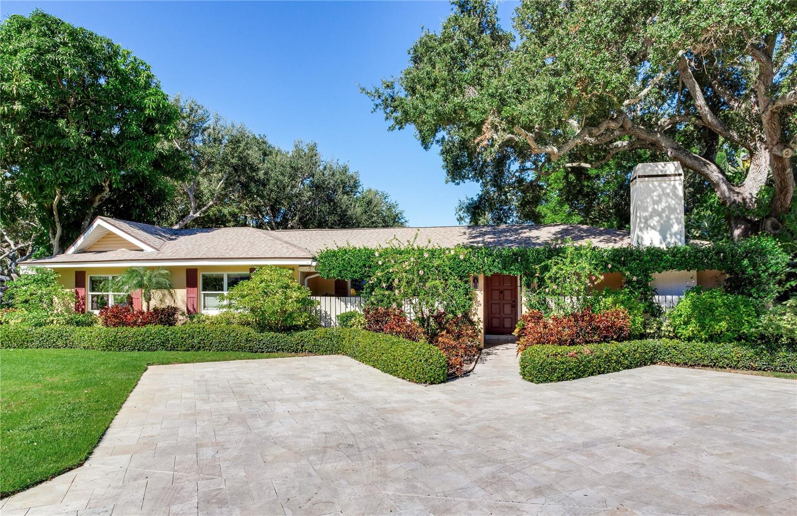 Photo of 1734 EAGLES NEST DRIVE BELLEAIR FL 33756