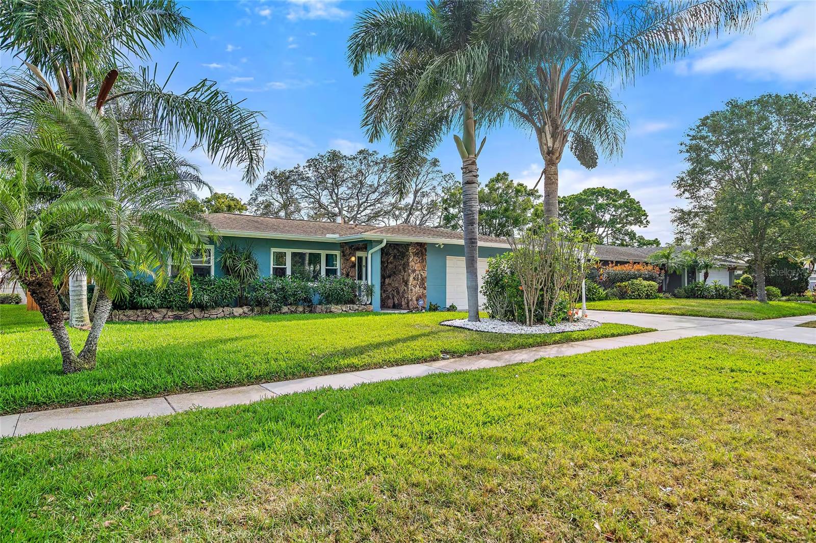 Photo of 1655 LEISURE DRIVE CLEARWATER FL 33756
