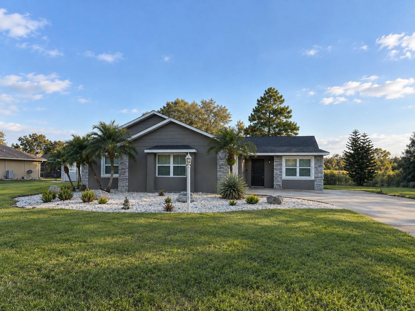 Photo of 206 VAN LAKES BOULEVARD AUBURNDALE FL 33823