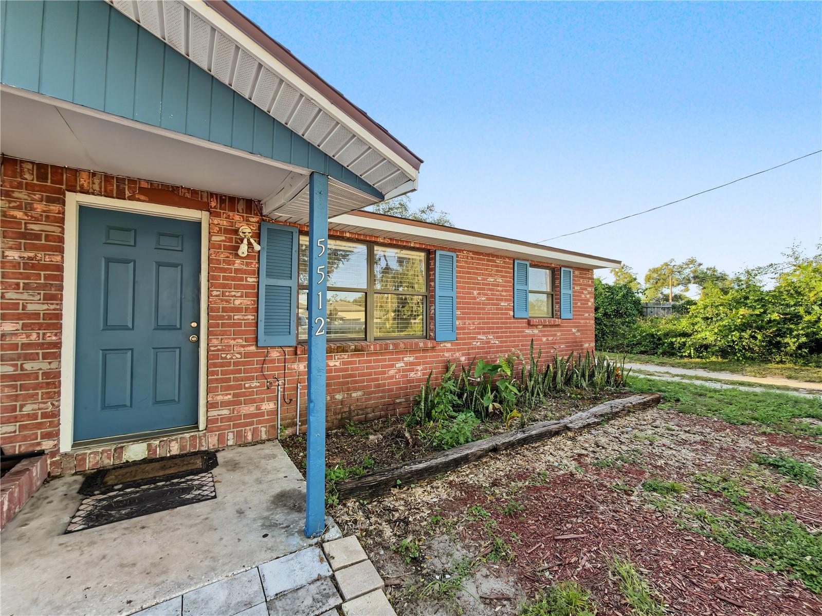 Photo of 5512 PINE STREET SEFFNER FL 33584