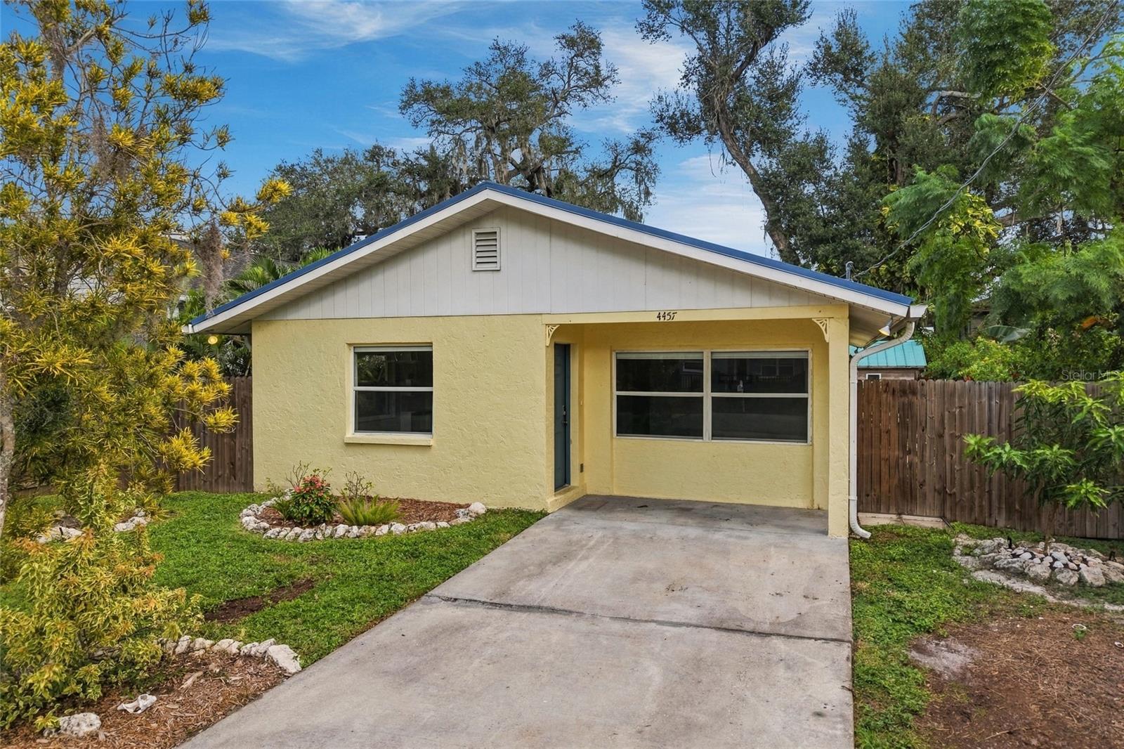 Photo of 4457 GALLUP AVENUE SARASOTA FL 34233