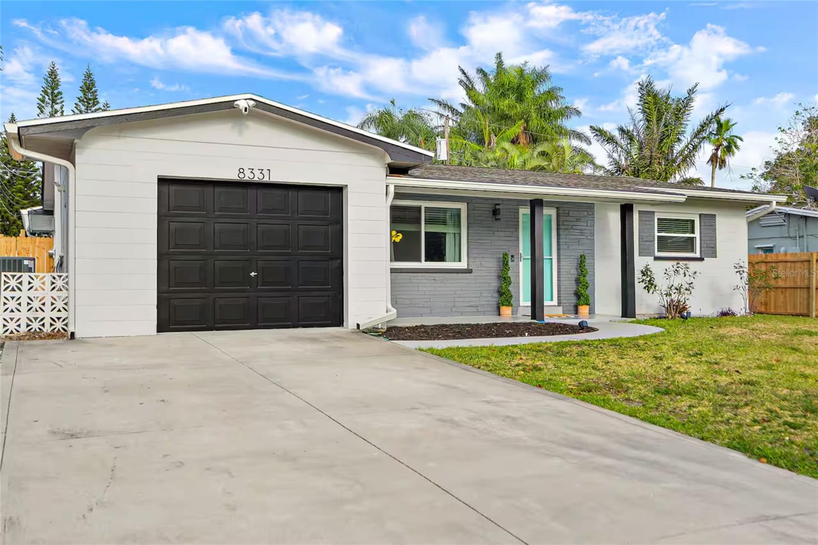 Photo of 8331 137TH LANE SEMINOLE FL 33776