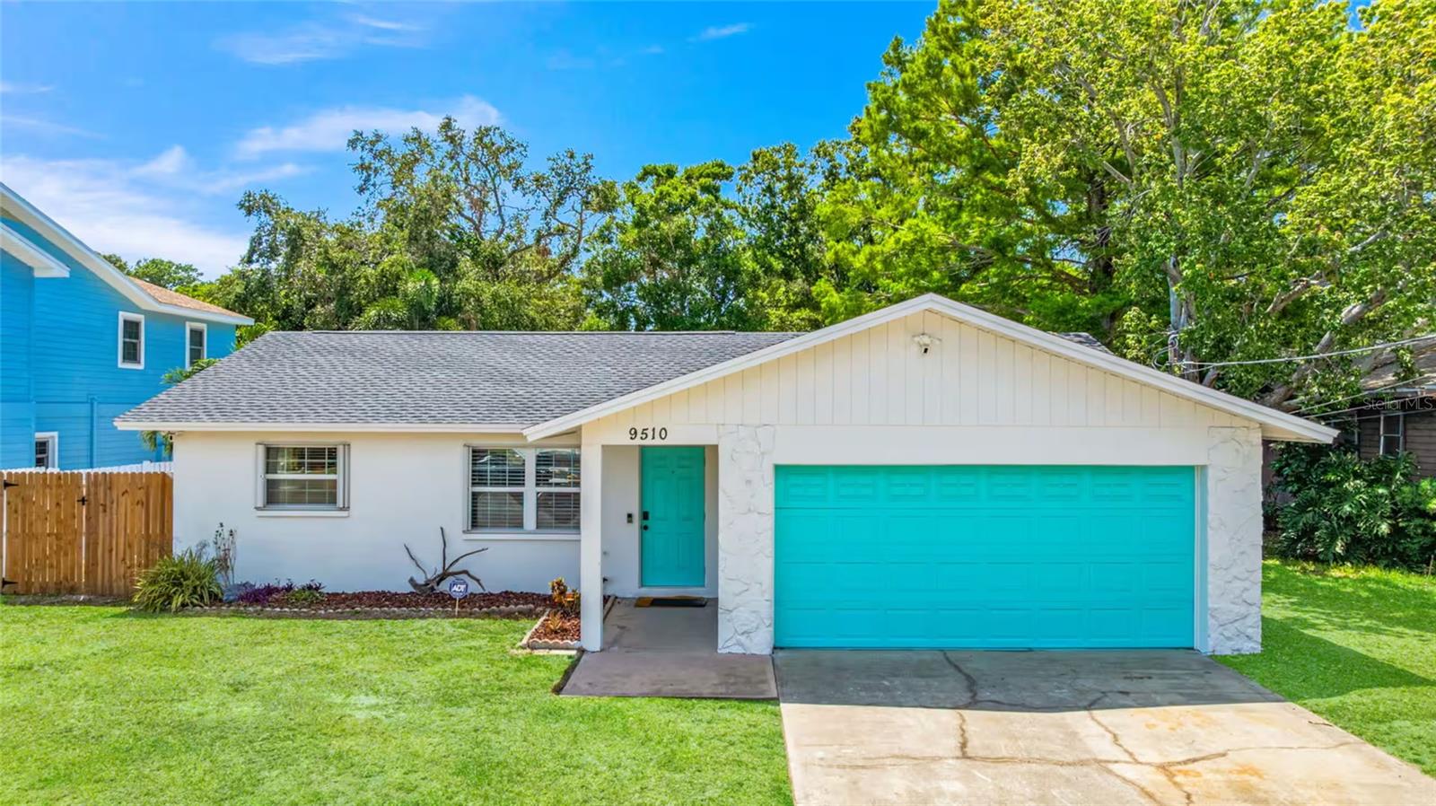Photo of 9510 134TH WAY SEMINOLE FL 33776