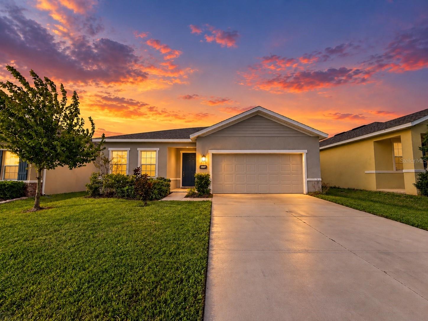 Photo of 29307 MEADOWCROFT AVENUE WESLEY CHAPEL FL 33544