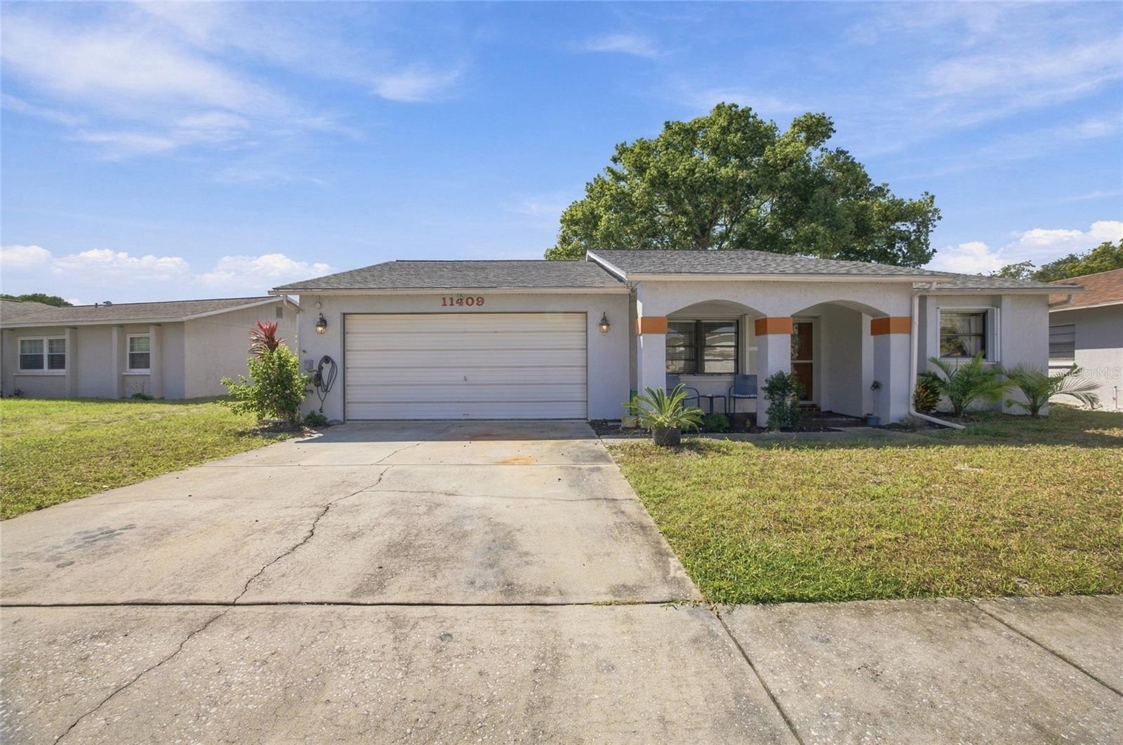 Photo of 11409 POSSUM TRAIL PORT RICHEY FL 34668