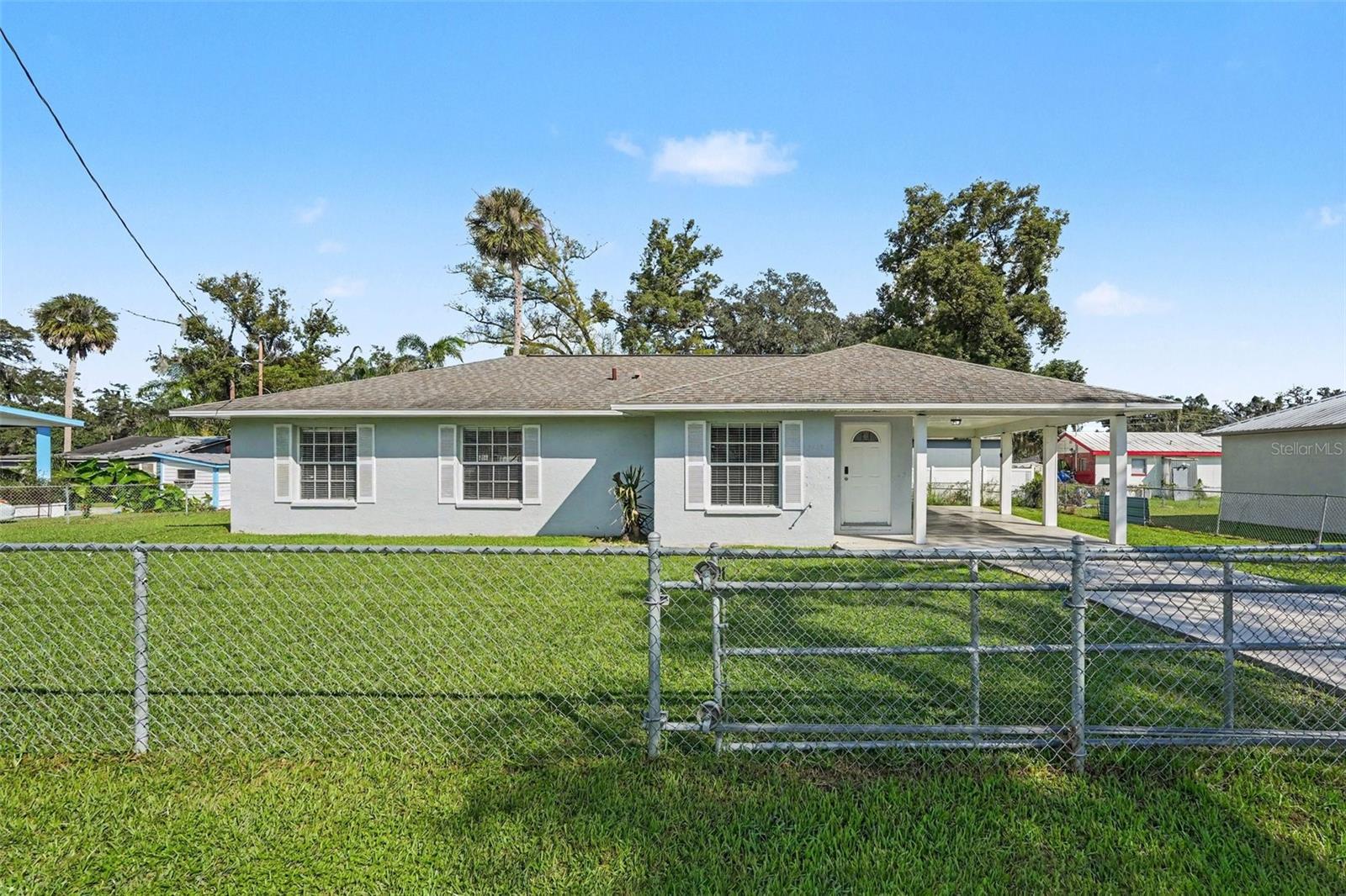 Photo of 5233 BOGDONOFF DRIVE SEFFNER FL 33584