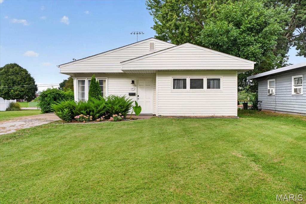 Photo of 1365 Saint Jean Street Florissant MO 63031