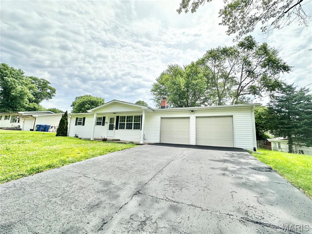 Photo of 4 Fairview Drive St Charles MO 63303