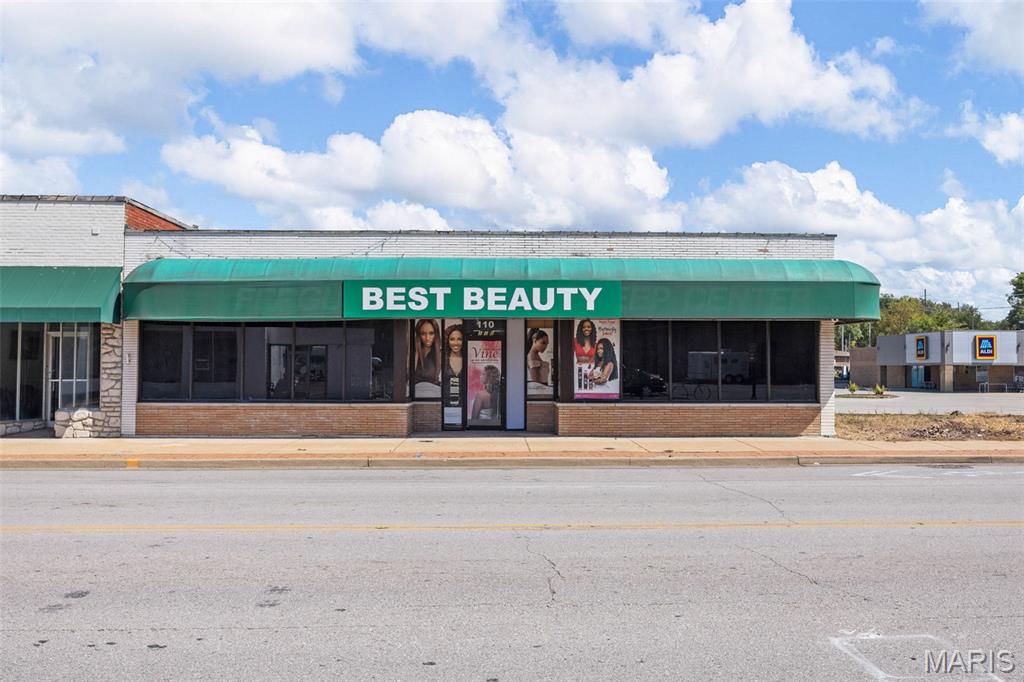 Photo of 110 S Florissant Road Ferguson MO 63135